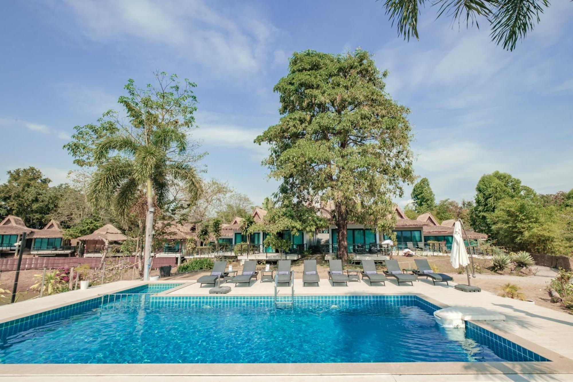 The Sanctuary Nam Ngum Beach Resort Vang Vieng Eksteriør billede