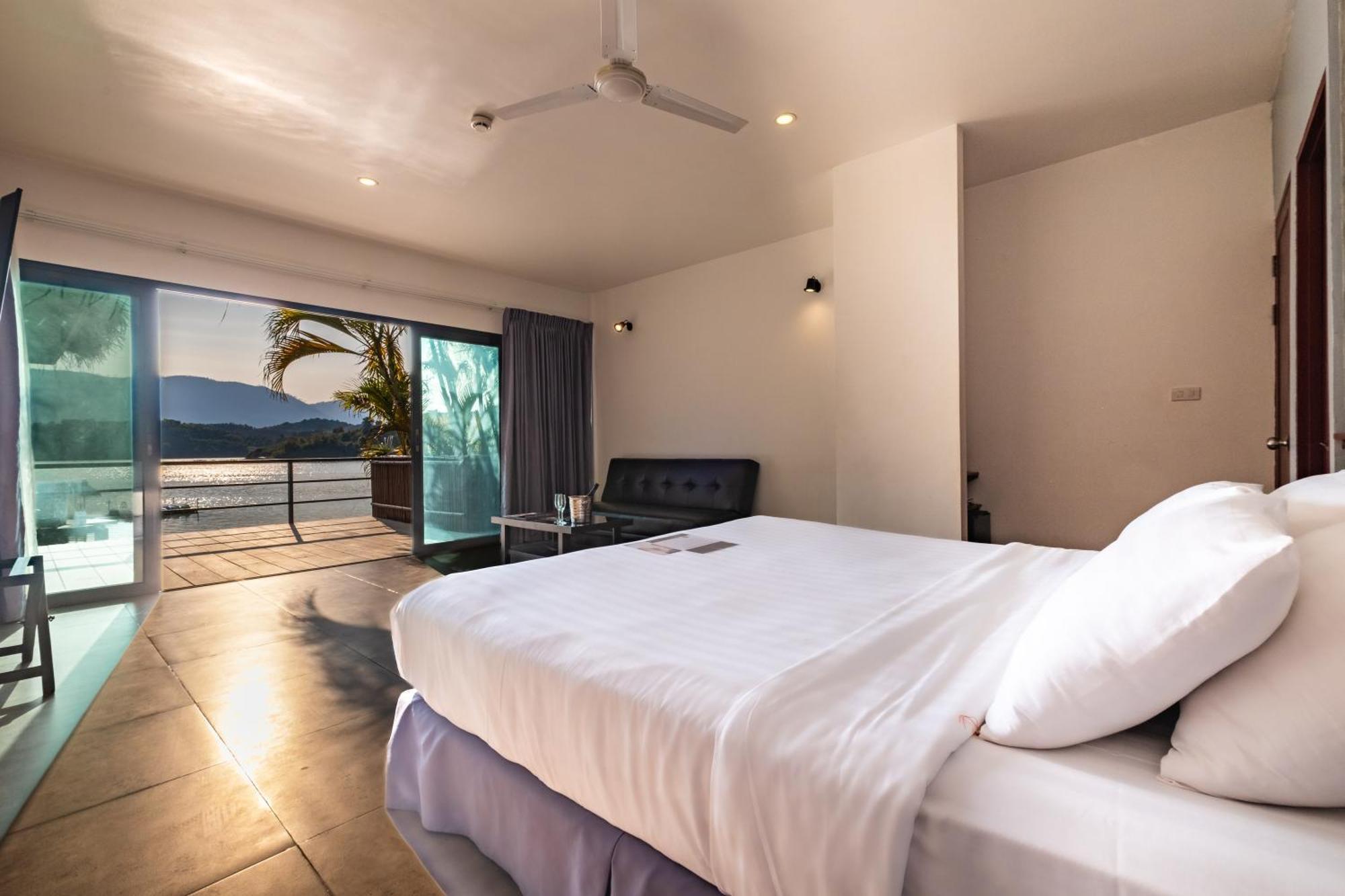 The Sanctuary Nam Ngum Beach Resort Vang Vieng Eksteriør billede